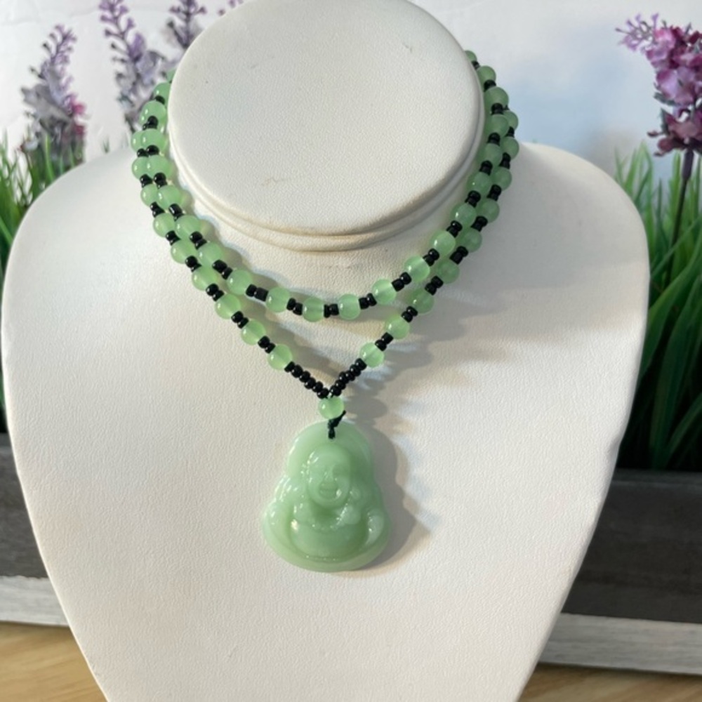 NEW ARRIVALS STATEMENT NECKLACE